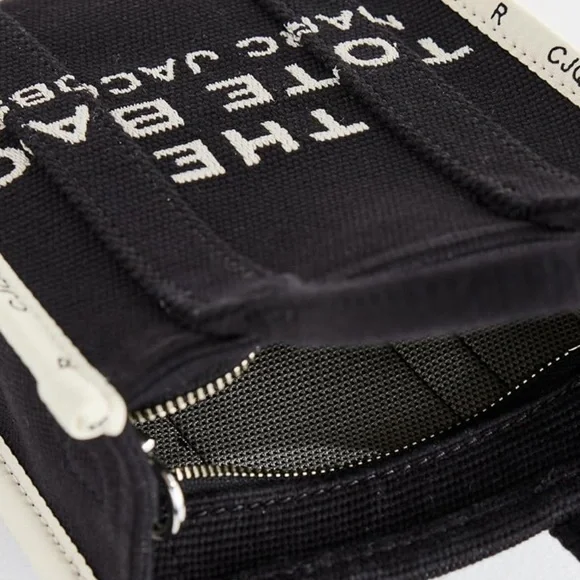 - Marc Jacobs Black Tote Bag ‼️NEW - Picture 4 of 16